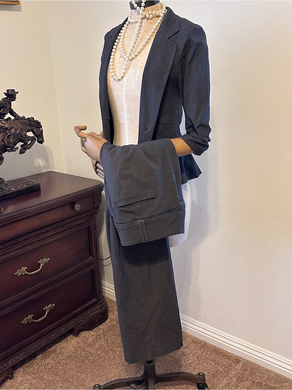 BCX Charcoal Gray Women's Pantsuit - Tailored Blazer & Straight Pants